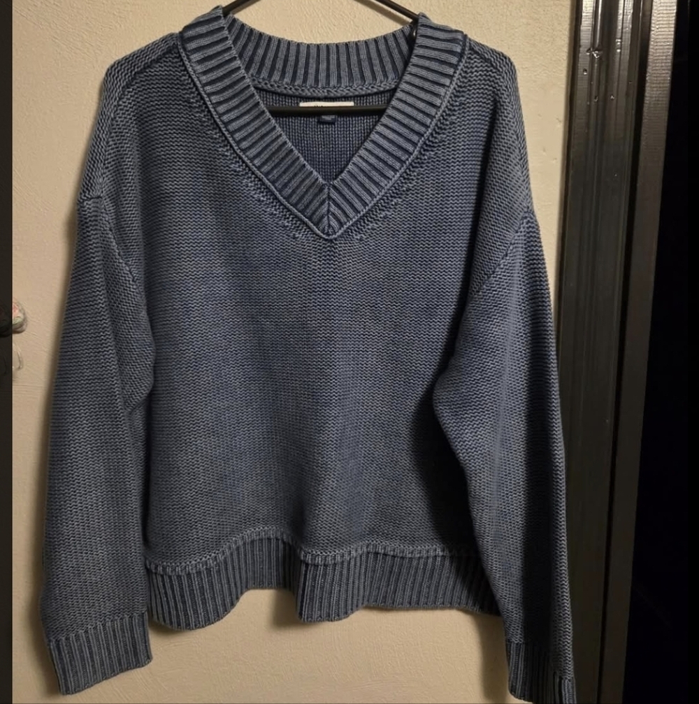 Ameican Eagle Overiszed Sweater Small